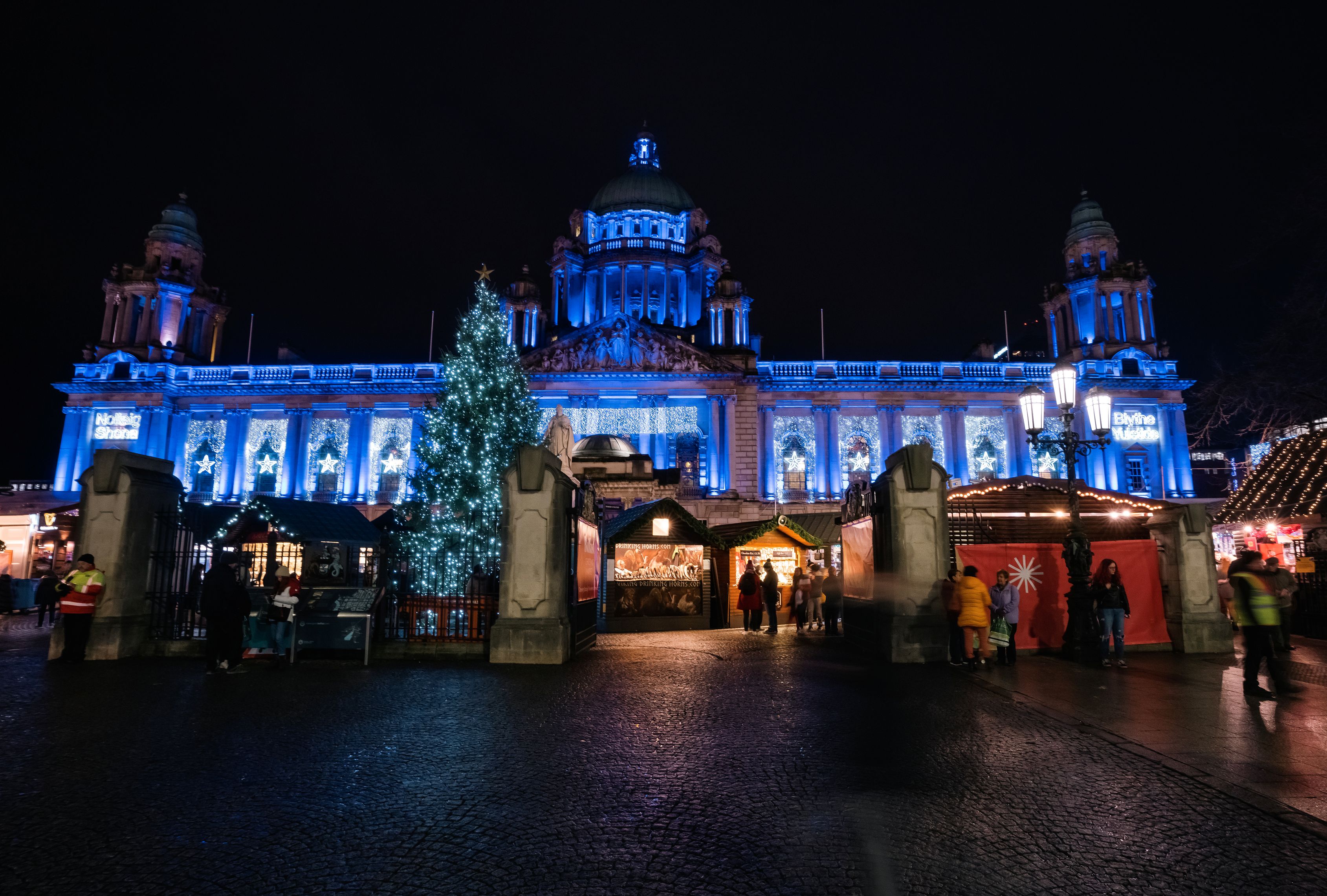 Belfast Christmas Market, Belfast City Hall,