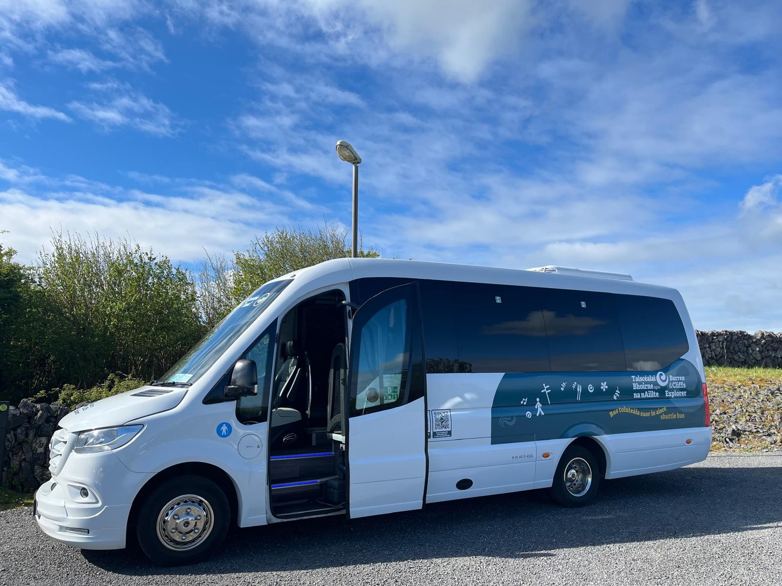 Burren & Cliffs of Moher Bus 2026 Der Shuttlebus zum Burren und zu den Cliffs of Moher