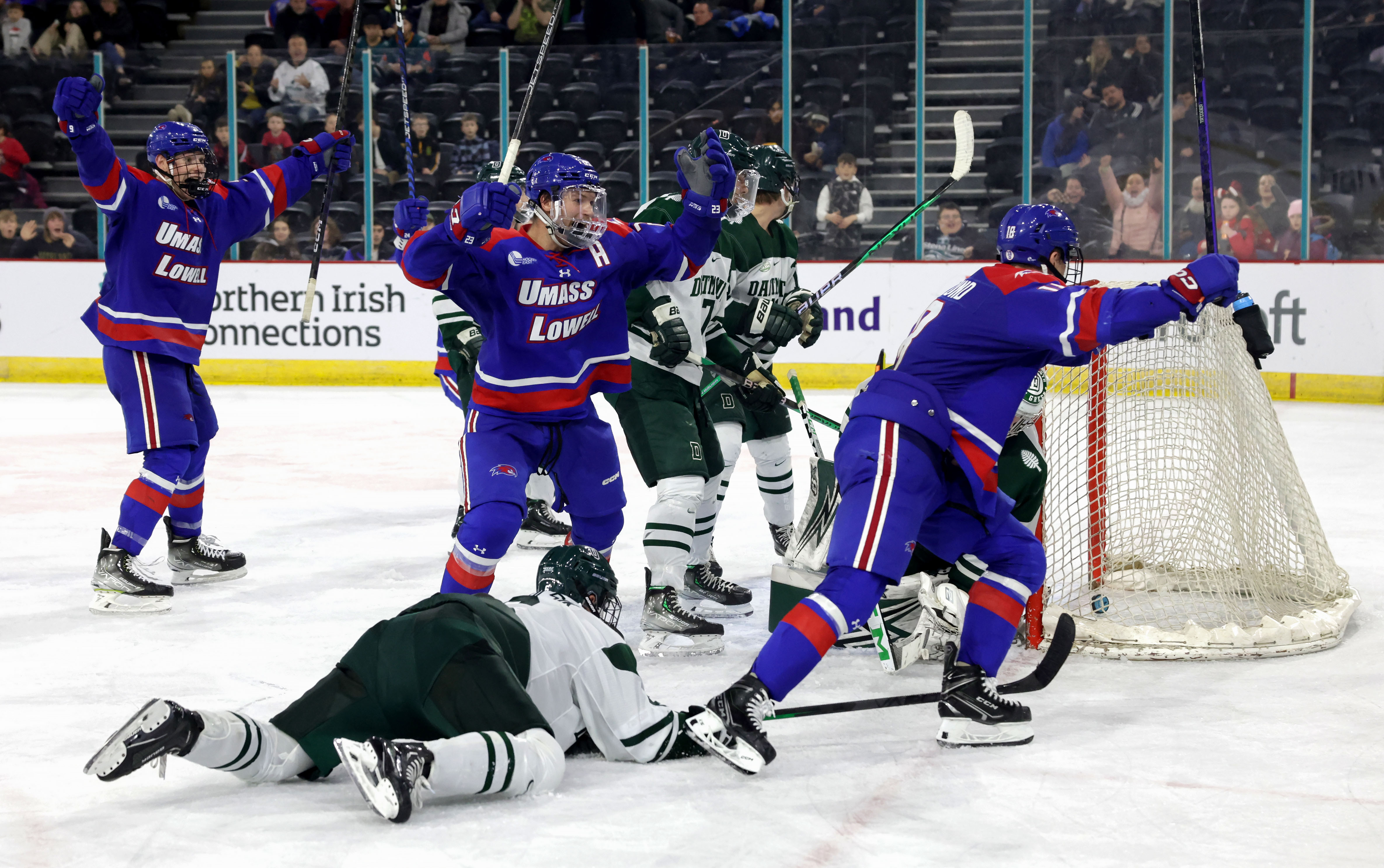 Image of the UMass Lowell scoring against Dartmouth