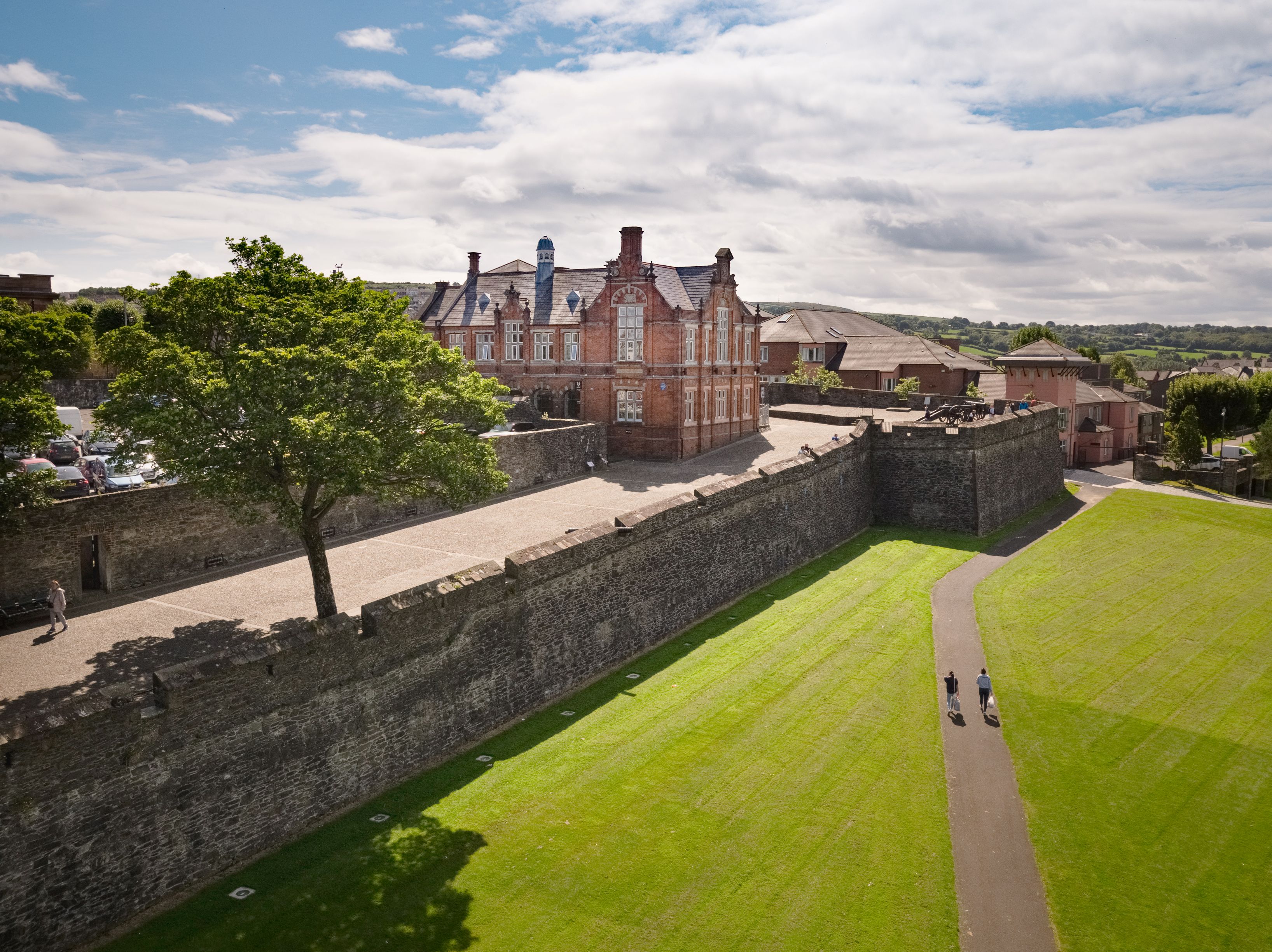 Derry Walls, Derry~Londonderry Stadtmauer von Derry~Londonderry
