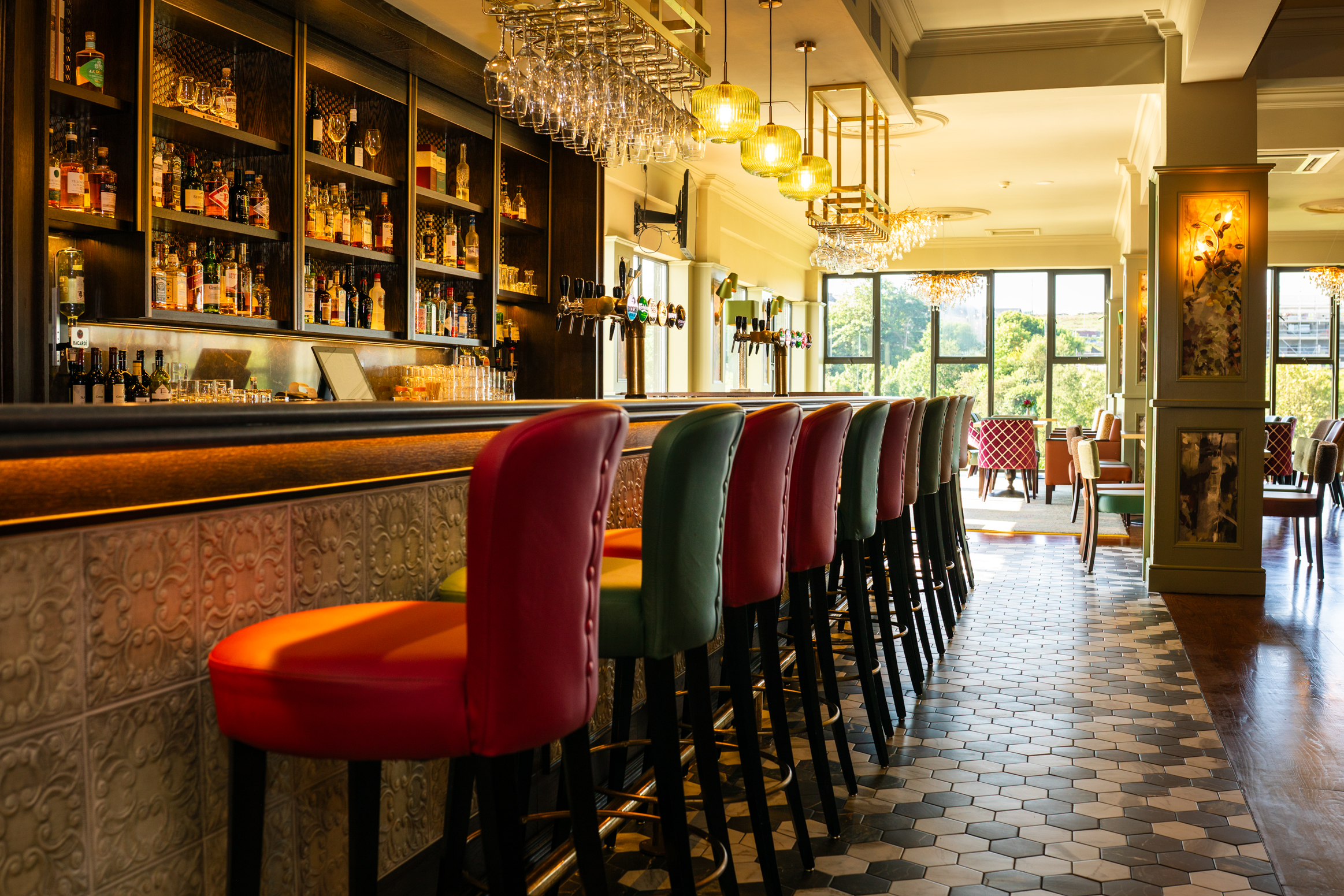 Dylan Thomas Bar with counter