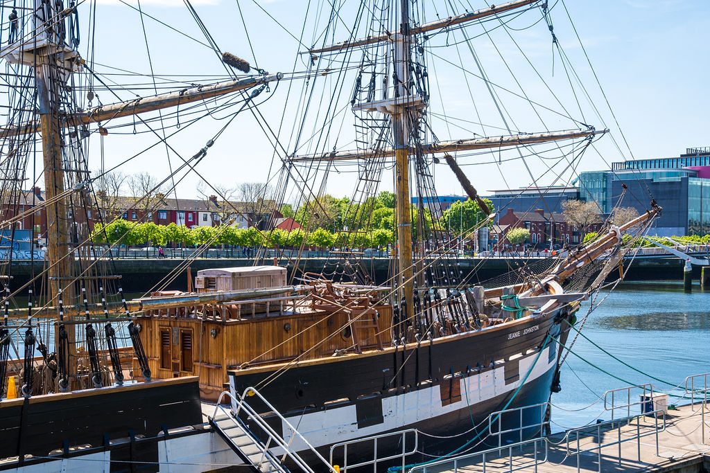 Jeanie Johnston Tall Ship, Irish Famine Story, Dublin City Docklands