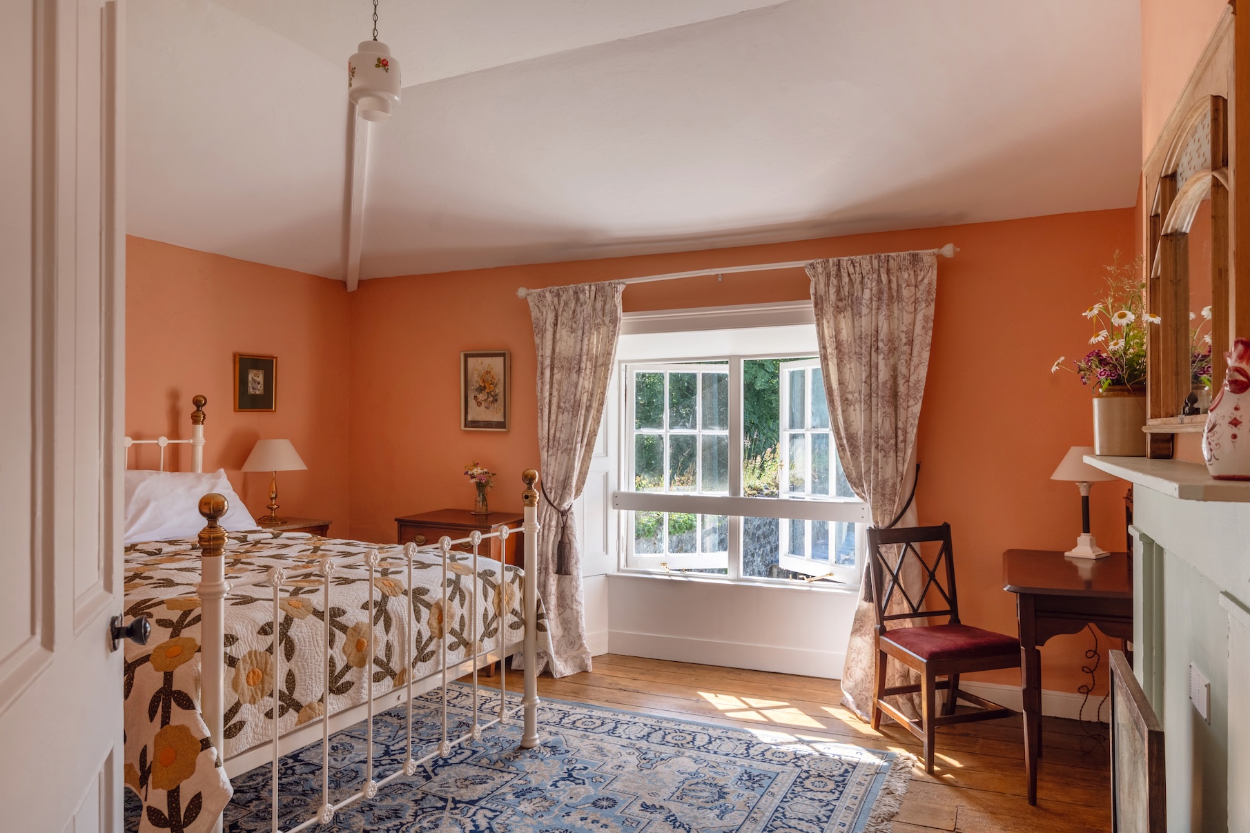 Blick in ein Zimmer im Head Gardener's House