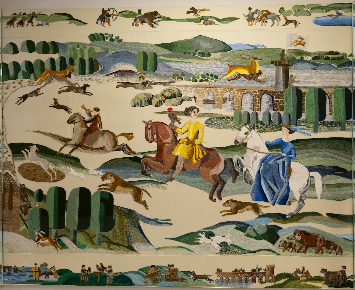 LEAD Hunt in the forest of Ros Ros Tapestry mit einem Motiv der normannischen Ankunft in Irland ab 1169