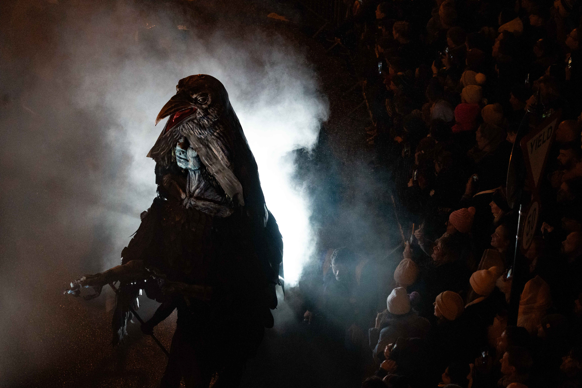 Morrigan Charakter kostümiert