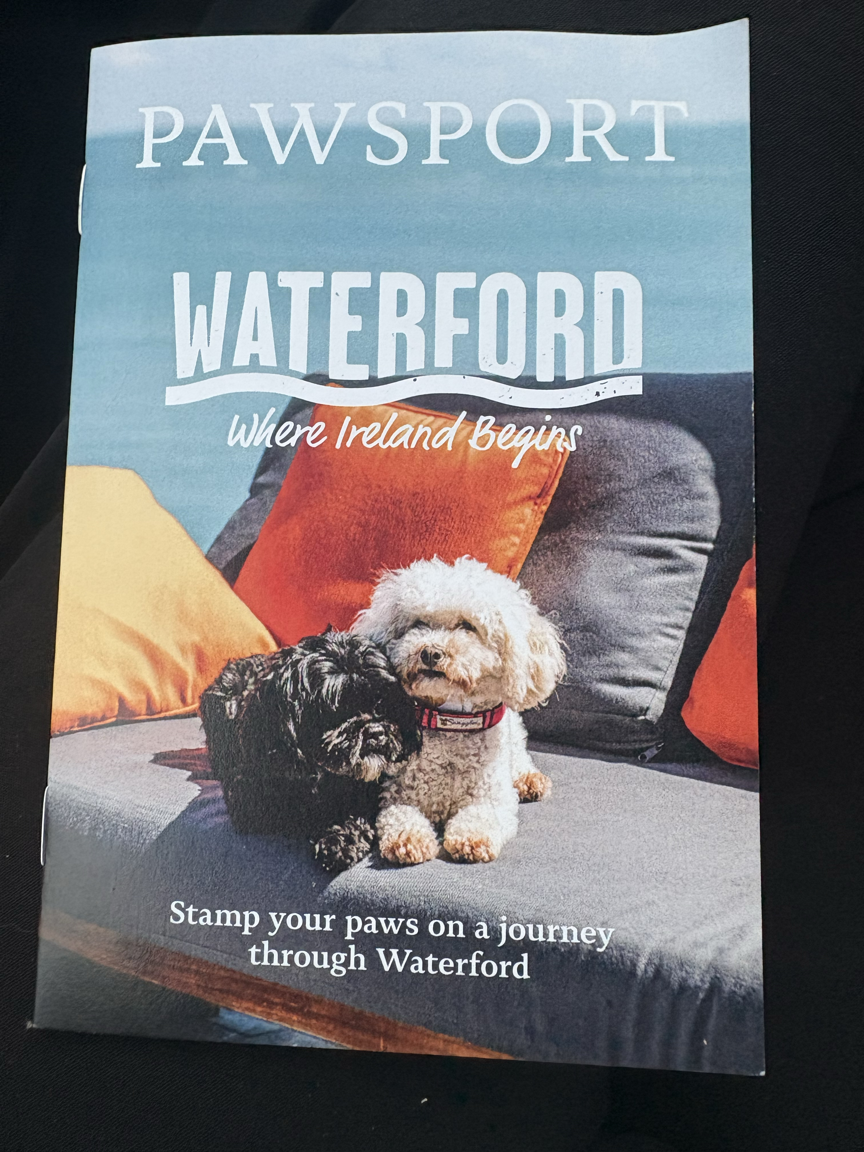 der Waterford 'Pawsport'